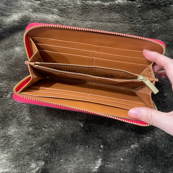 Tory Burch Robinson Zip Continental Wallet - Picture 5 of 7